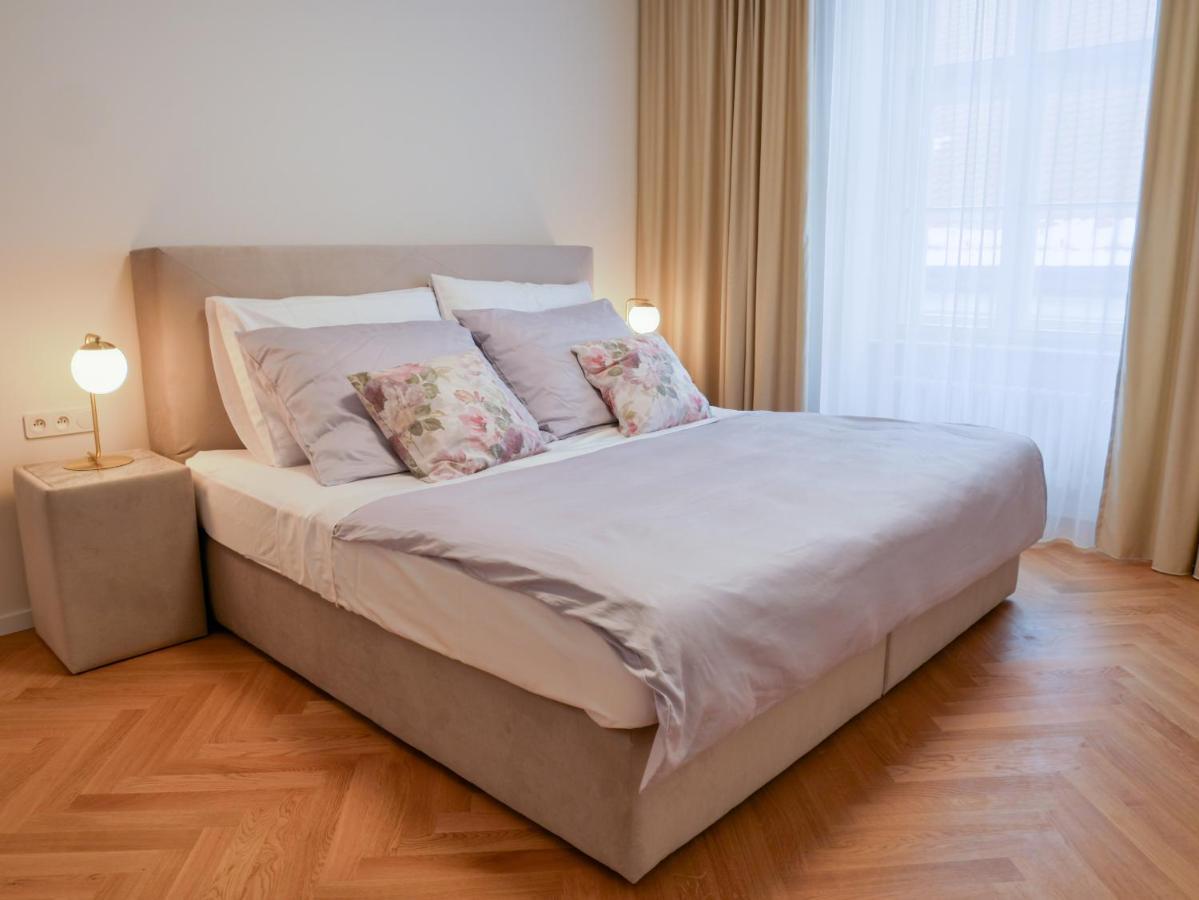 Laurinska 1 Apartments Bratislava Ngoại thất bức ảnh