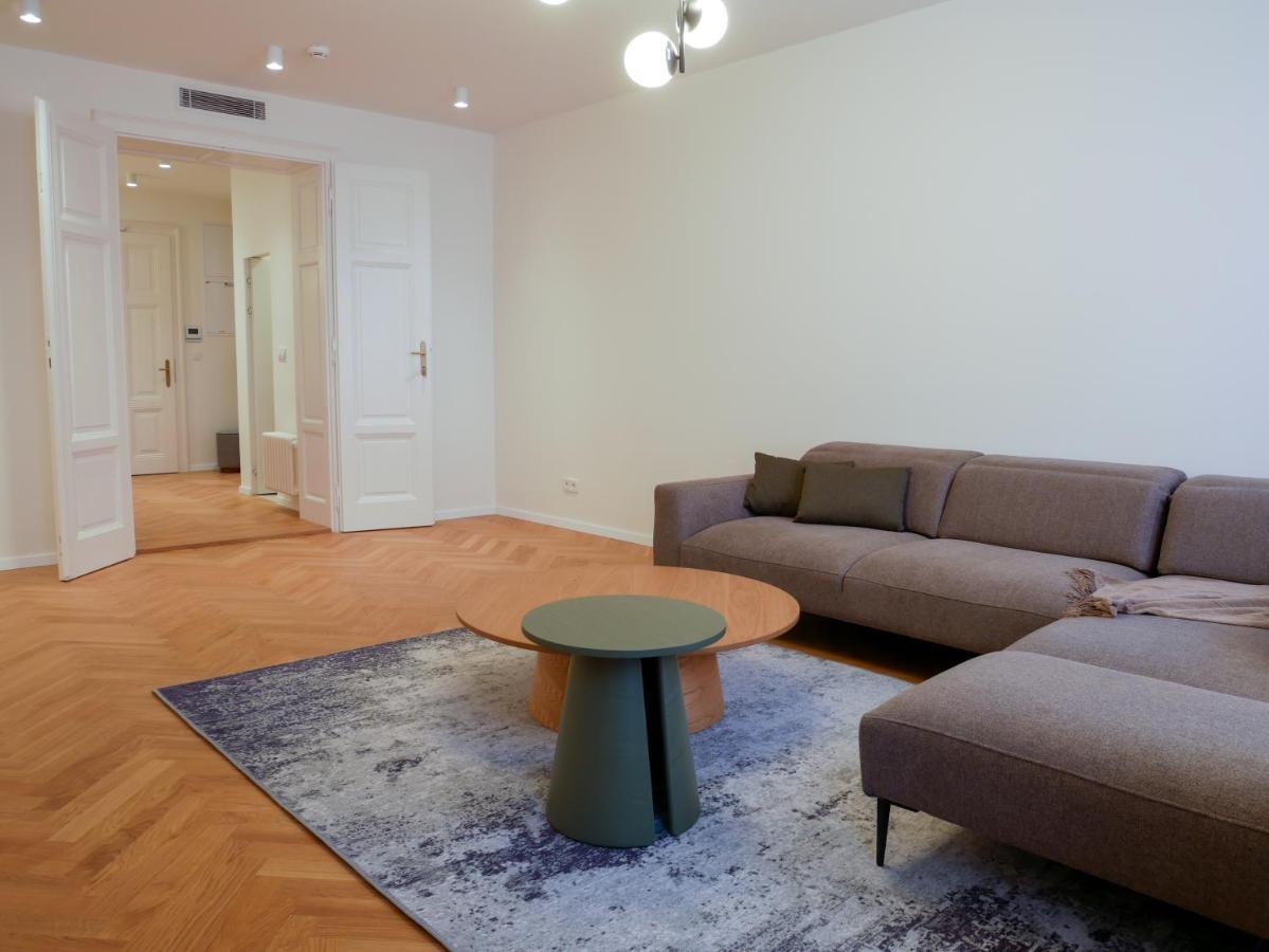 Laurinska 1 Apartments Bratislava Ngoại thất bức ảnh
